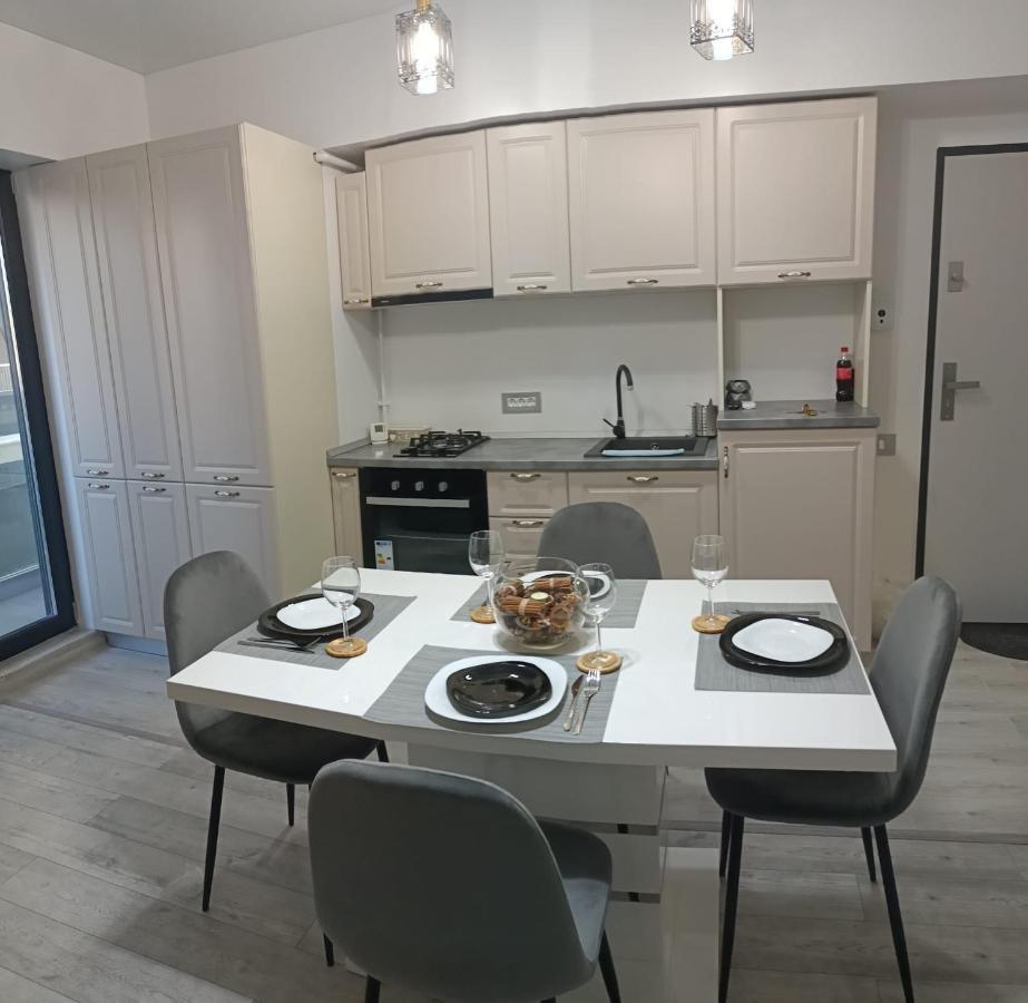 Eric Apartament 마마이아 외부 사진
