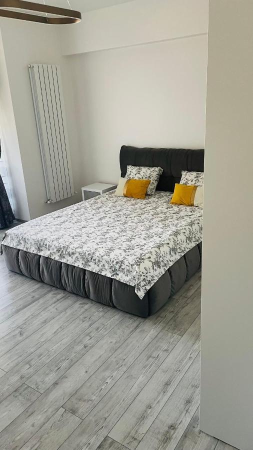 Eric Apartament 마마이아 외부 사진